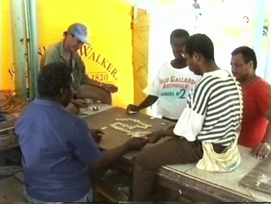 Playing dominos, San Andrés