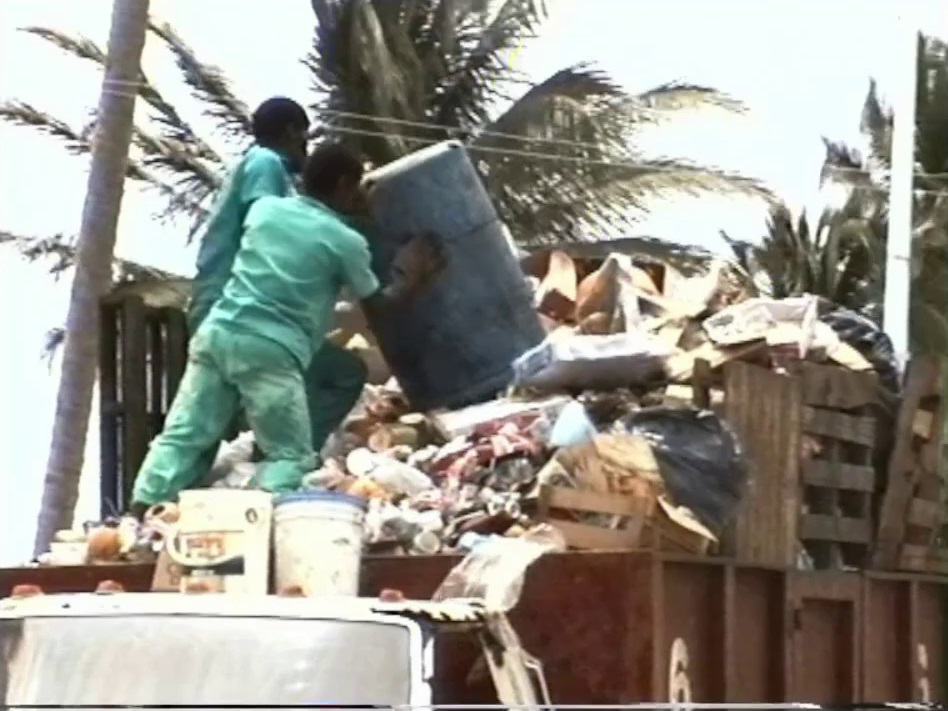Garbage truck and Dump, San Andrés