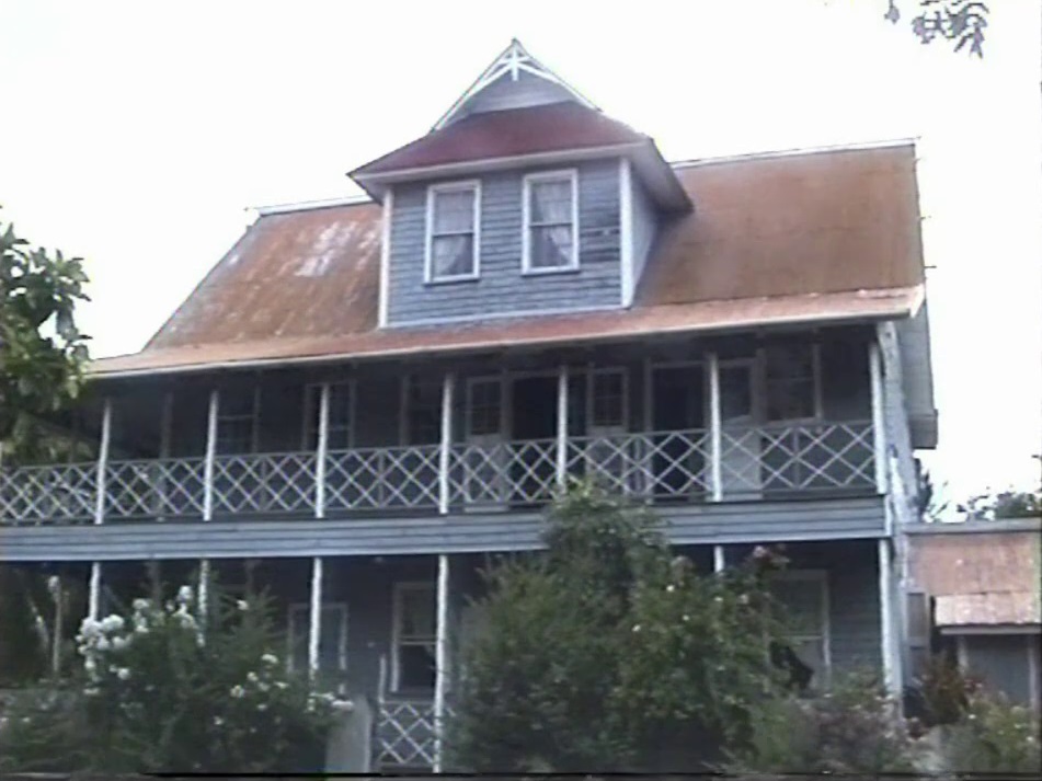 Typical houses around San Andrés